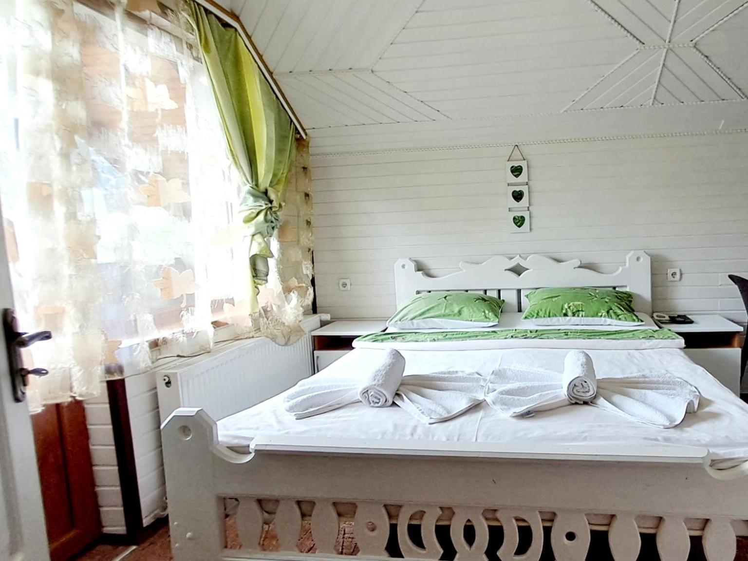 Girska Sonata Hotel & Apartments Mykulychyn Bilik gambar